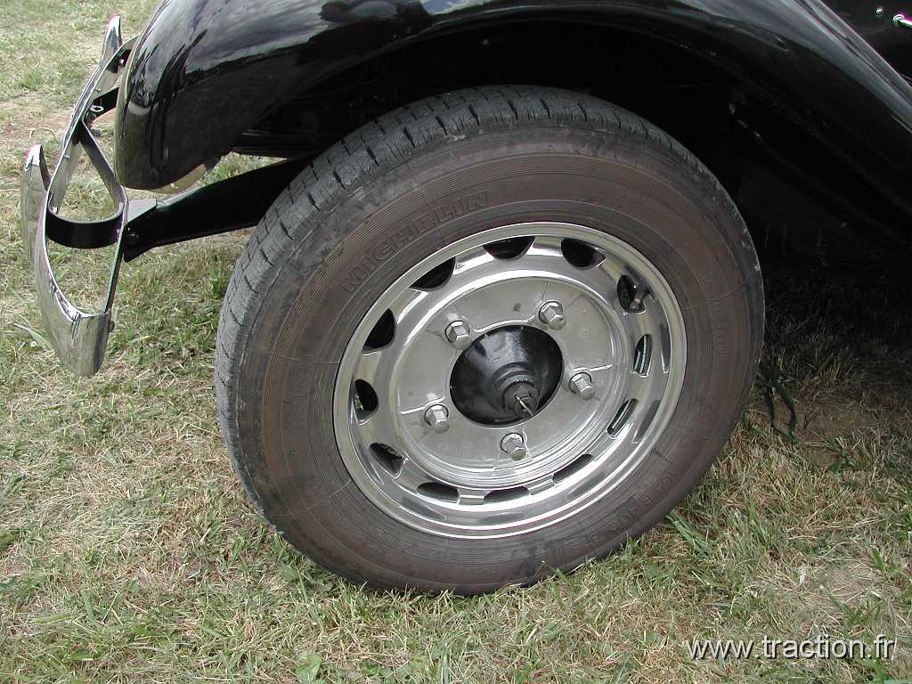 2014_Madine (108).JPG - 29ème Retro Meus'Auto au Lac de Madine, Citroen Traction 11B découvrable